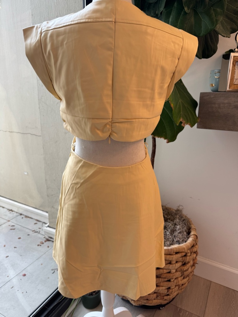 Jason Wu Soft Vegan Leather Yellow Shift Dress - Picture 3 of 5